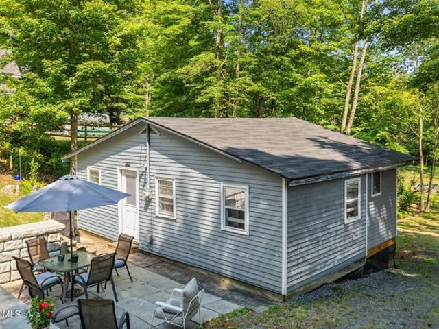 House for sale in Saratoga, New York