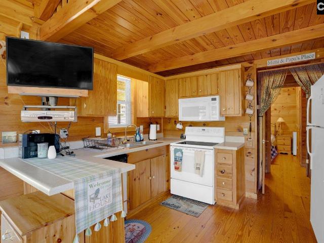 House for sale in Gilbert, South Carolina
