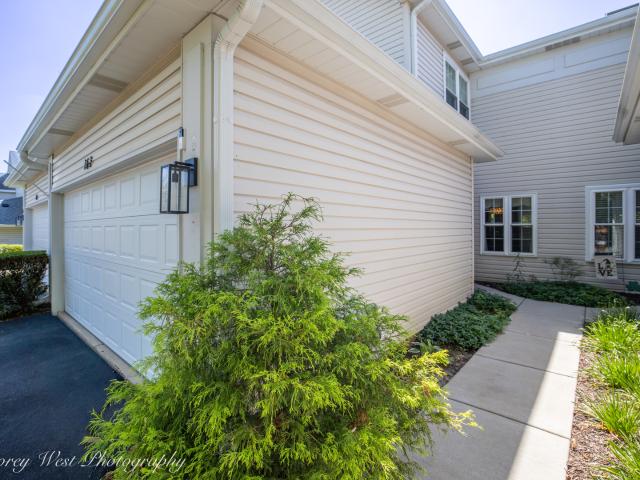 Townhouse for sale in Batavia, Illinois