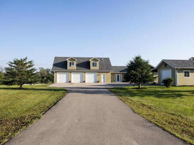 House for sale in Underwood