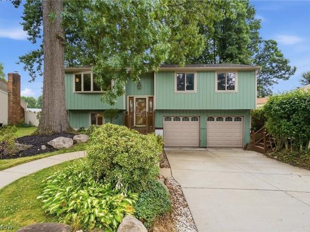 House for sale in Summit, Ohio
