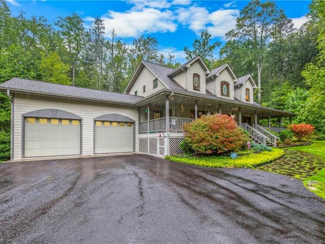 House for sale in Avery, North Carolina