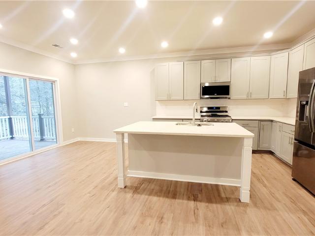 Townhouse for sale in Sarver