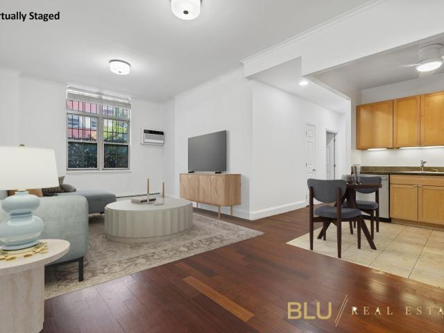 Condo for sale in Manhattan Community Board 10, New York