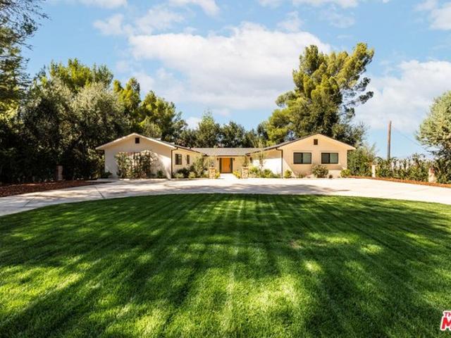 House for sale in Newhall, Santa Clarita