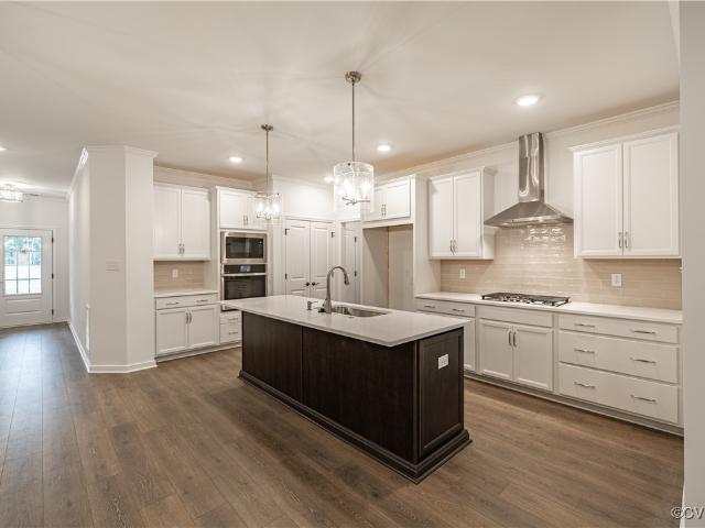 Townhouse for sale in Chesterfield