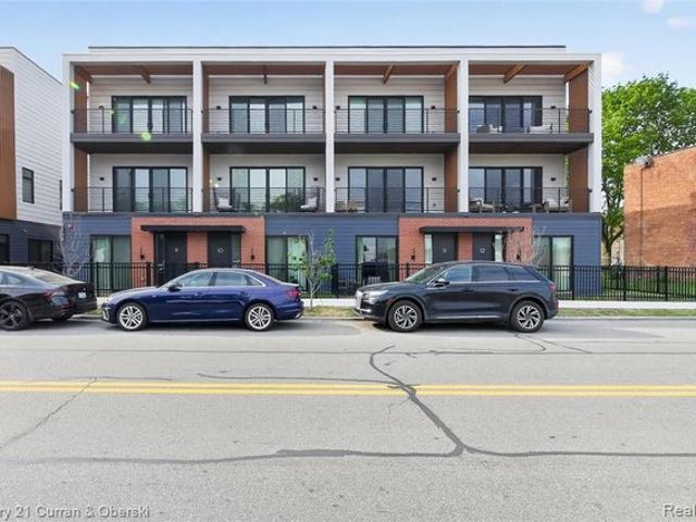 Townhouse for sale in Detroit, Michigan