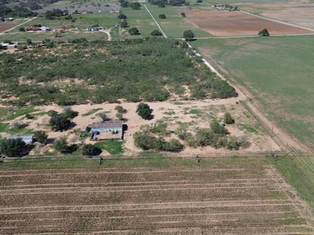 House for sale in Poteet, Atascosa County