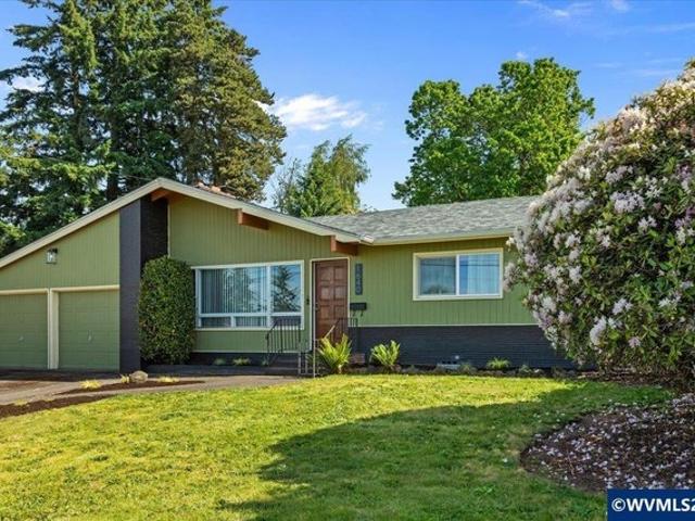 House for sale in Oregonia