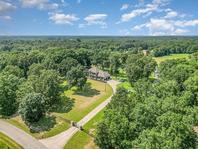 House for sale in Dickson, Middle Tennessee