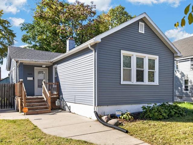 House for sale in Uptown, Racine
