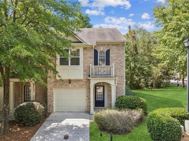 Townhouse for sale in Duluth, Georgia