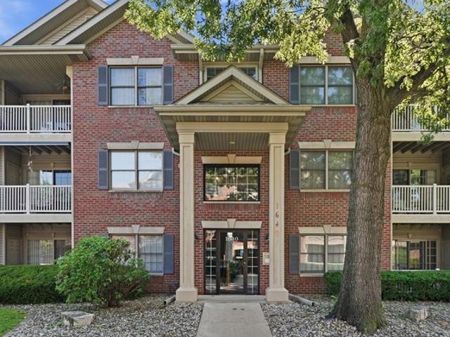 Condo for sale in Munster, Indiana