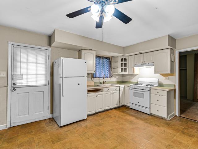 House for sale in Oak Forest, Illinois