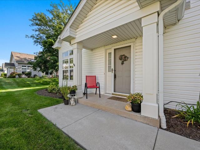 Townhouse for sale in North Aurora, Illinois