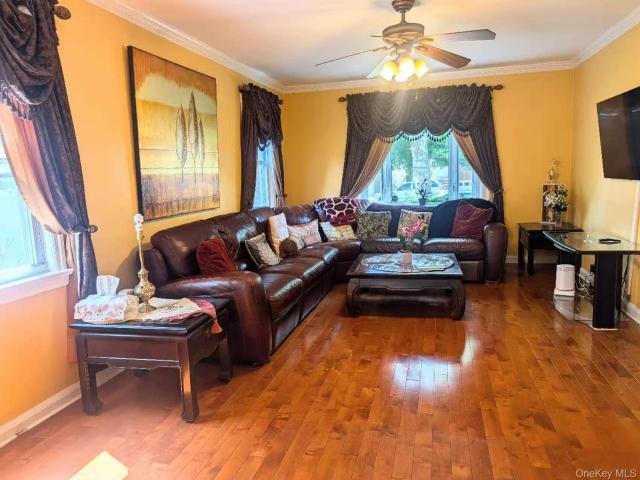 House for sale in Queens, Arverne