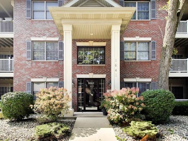 Condo for sale in Munster, Lake County