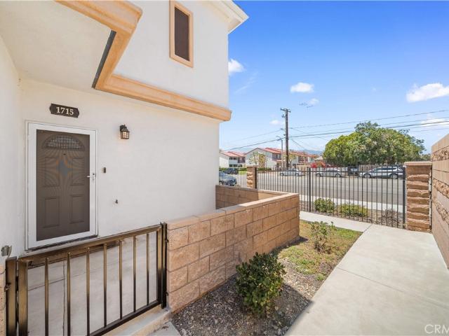 Condo for sale in Fontana, California