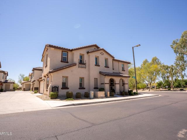House for sale in Goodyear, Arizona