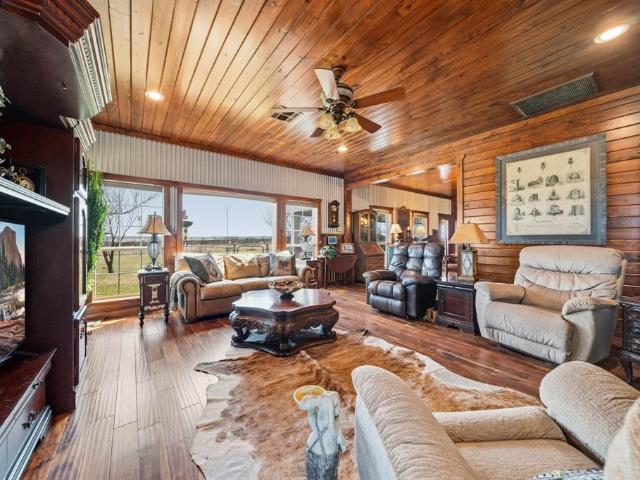 Land for sale in Hamilton, Texas