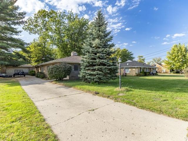 House for sale in Griffith, Lake County