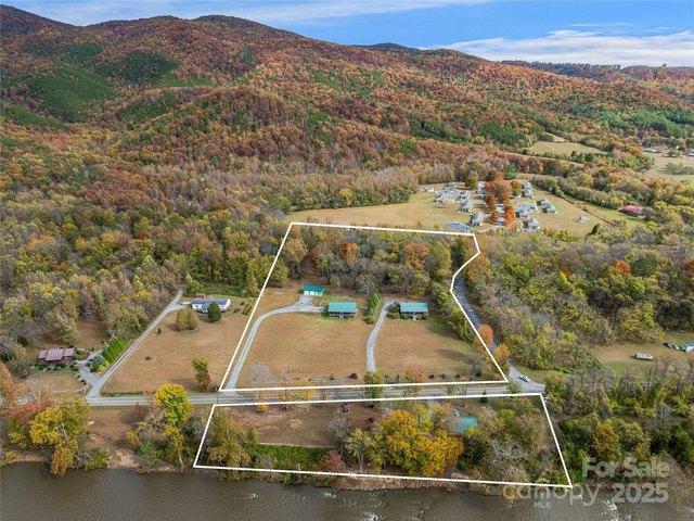 House for sale in Hot Springs, North Carolina