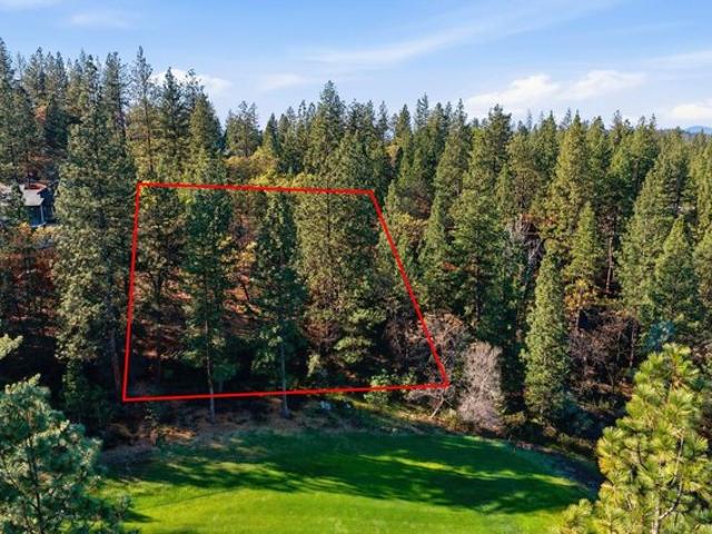 Land for sale in Applegate, California
