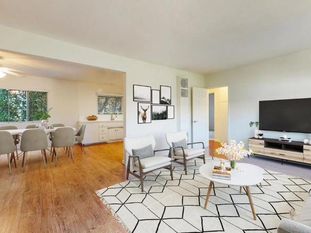 Apartment for rent in Canoga Park, California
