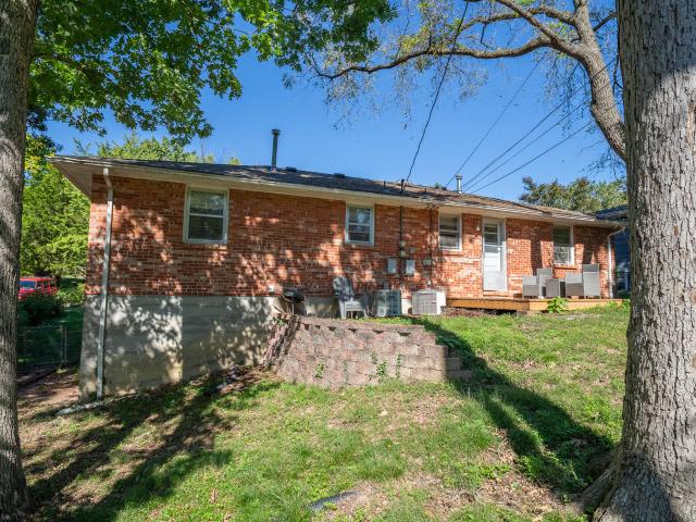 House for sale in Columbia, Boone County