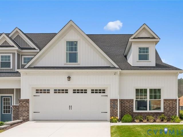 Townhouse for sale in Virginia