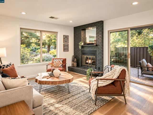 Townhouse for sale in Bancroft, Walnut Creek