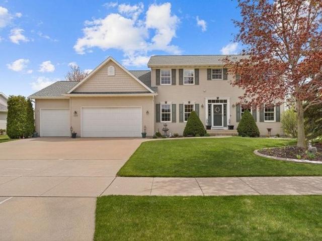 House for sale in Neenah, Wisconsin