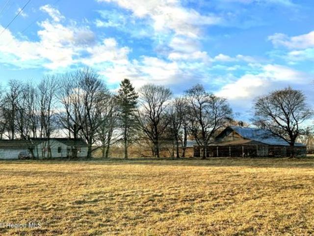 Farm for sale in Schodack Landing, New York
