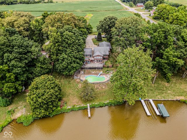 House for sale in Hope, Indiana