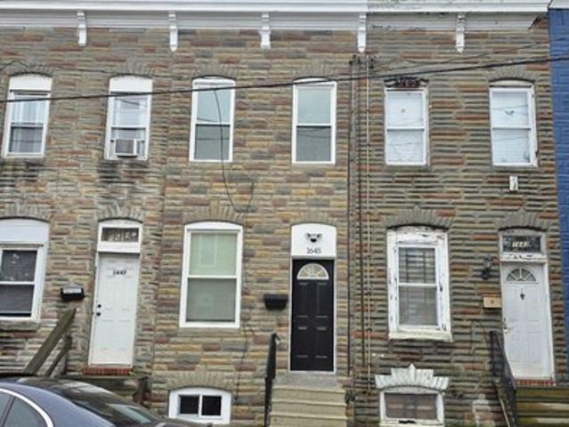 Townhouse for sale in Curtis Bay, Baltimore