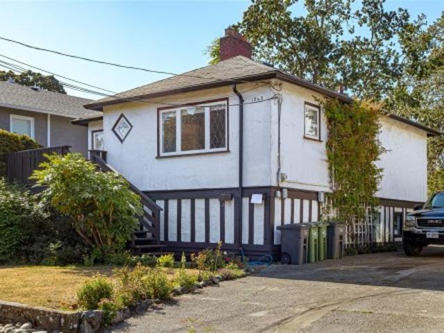 House for sale in Victoria, British Columbia