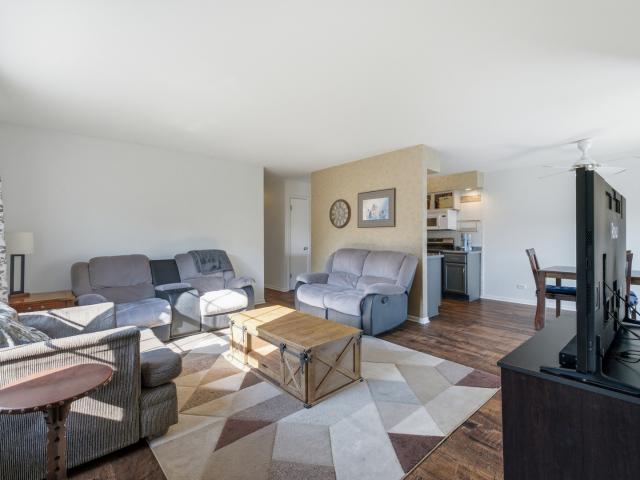 Condo for sale in Wheaton, DuPage County
