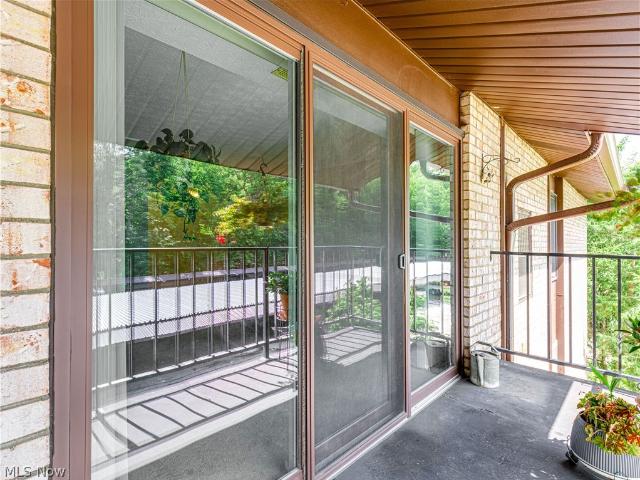 Condo for sale in Middleburg, Ohio