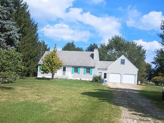 House for sale in Fenton, Michigan
