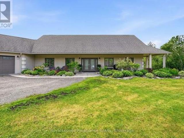 House for sale in Selwyn, Ontario