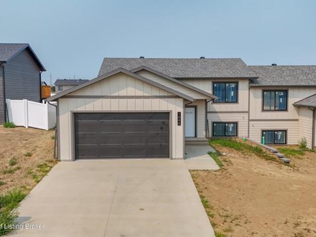 Townhouse for sale in Dickinson, North Dakota