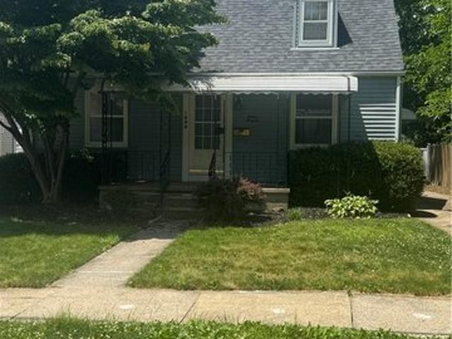 House for sale in Summit, Ohio
