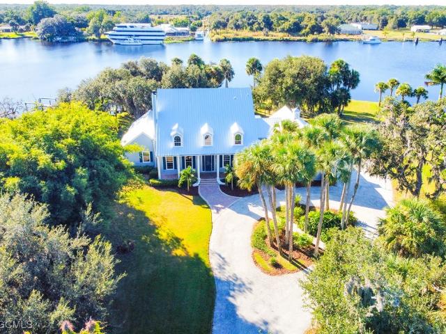 House for sale in Alva, Florida
