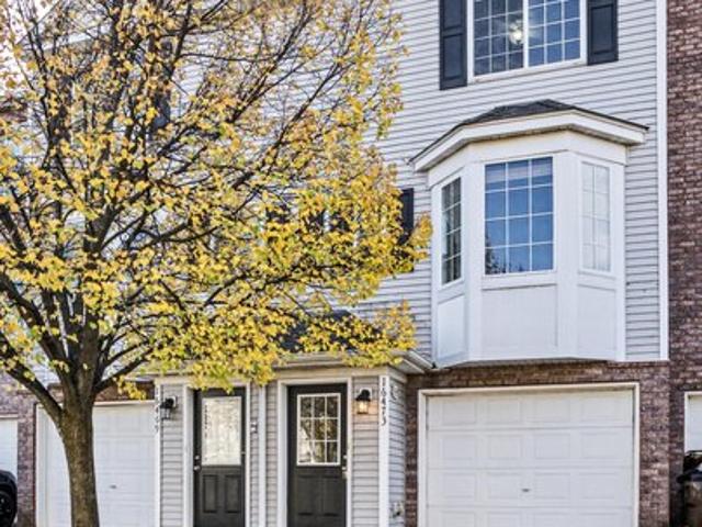 Townhouse for sale in Prior Lake, Scott County