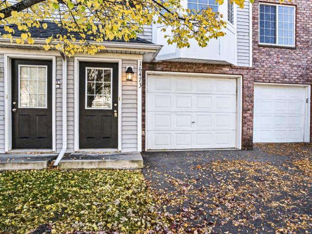 Townhouse for sale in Prior Lake, Scott County