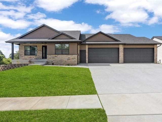 House for sale in Linn, Iowa