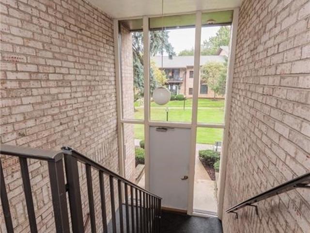 Condo for sale in Middleburg Heights, Cuyahoga County