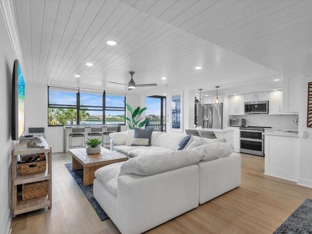 Condo for sale in Jupiter, Florida