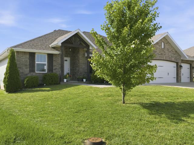 House for sale in Nixa, Missouri
