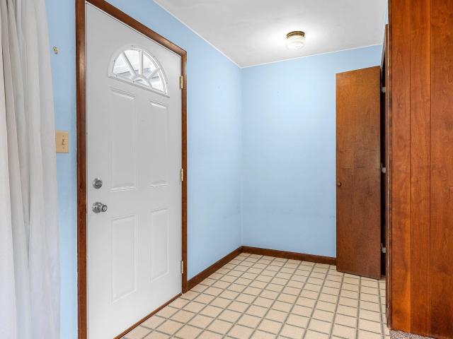 House for sale in Ashwaubenon, Wisconsin